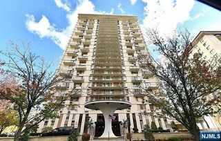 160 Overlook Avenue 18D, Hackensack, NJ 07601