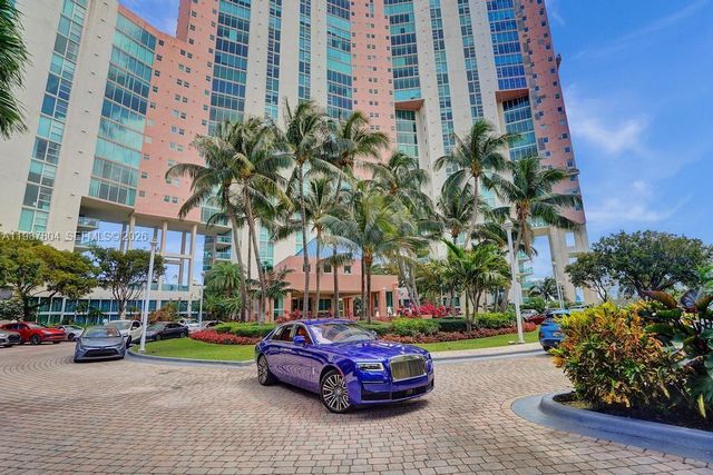 3370 Hidden Bay Dr TS2810, Aventura, FL 33180