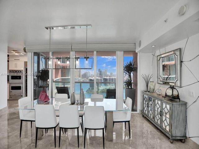 3370 Hidden Bay Dr TS2810, Aventura, FL 33180