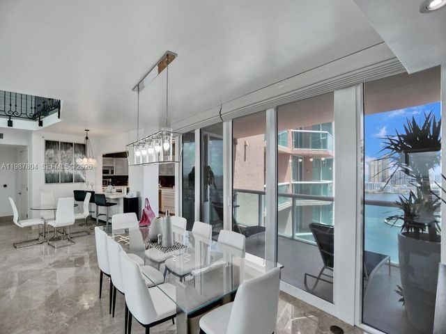 3370 Hidden Bay Dr TS2810, Aventura, FL 33180