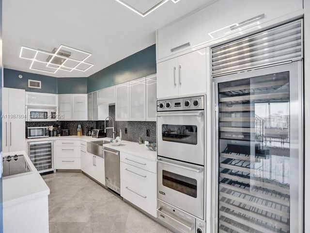 3370 Hidden Bay Dr TS2810, Aventura, FL 33180