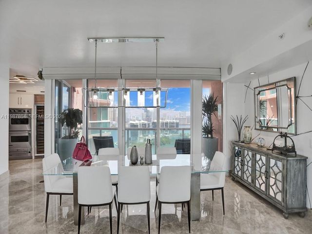 3370 Hidden Bay Dr TS2810, Aventura, FL 33180