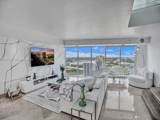 3370 Hidden Bay Dr TS2810, Aventura, FL 33180