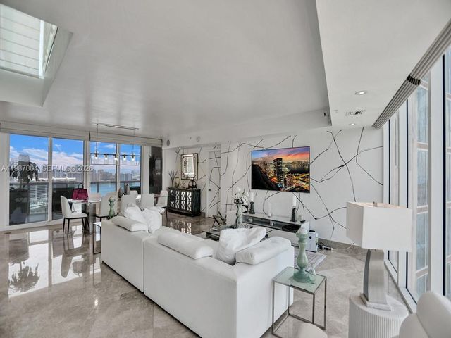 3370 Hidden Bay Dr TS2810, Aventura, FL 33180