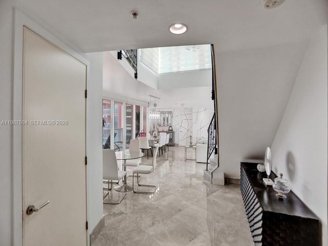 3370 Hidden Bay Dr TS2810, Aventura, FL 33180