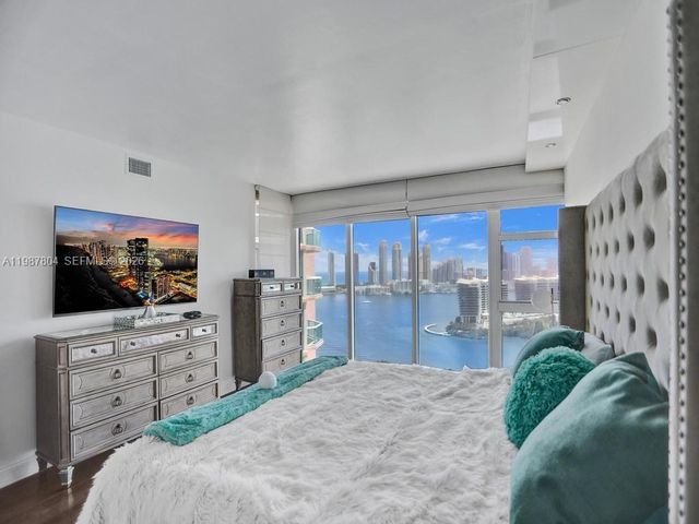 3370 Hidden Bay Dr TS2810, Aventura, FL 33180