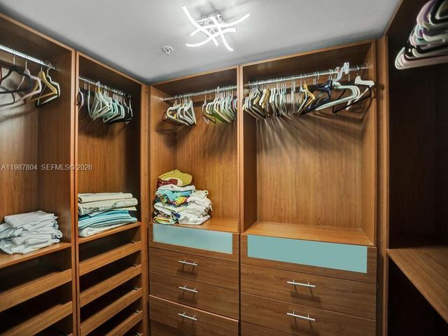 3370 Hidden Bay Dr TS2810, Aventura, FL 33180