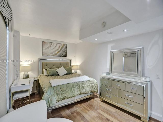 3370 Hidden Bay Dr TS2810, Aventura, FL 33180