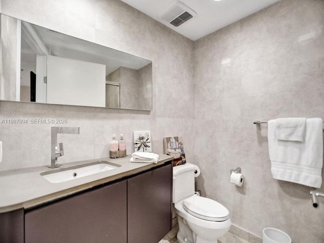 3370 Hidden Bay Dr TS2810, Aventura, FL 33180