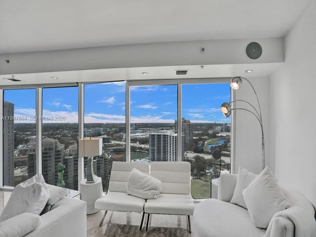 3370 Hidden Bay Dr TS2810, Aventura, FL 33180