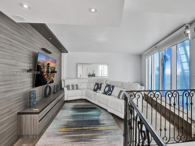 3370 Hidden Bay Dr TS2810, Aventura, FL 33180