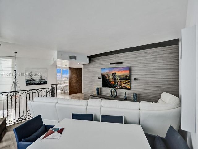 3370 Hidden Bay Dr TS2810, Aventura, FL 33180