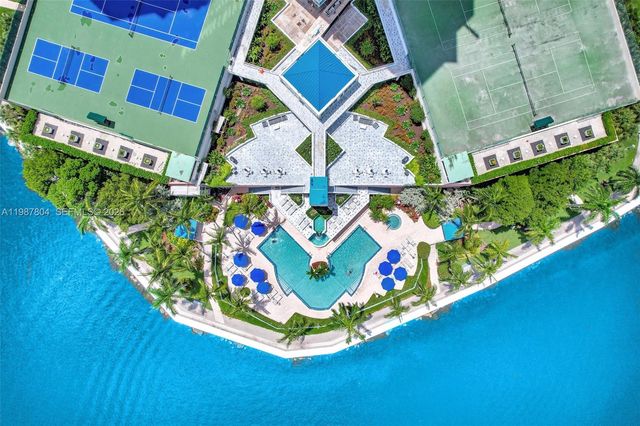 3370 Hidden Bay Dr TS2810, Aventura, FL 33180