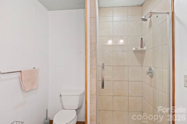 97 Old Cove Road, Black Mountain, NC 28711