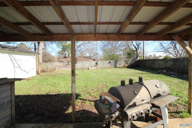 609 Bellemeade Street SW, Decatur, AL 35601