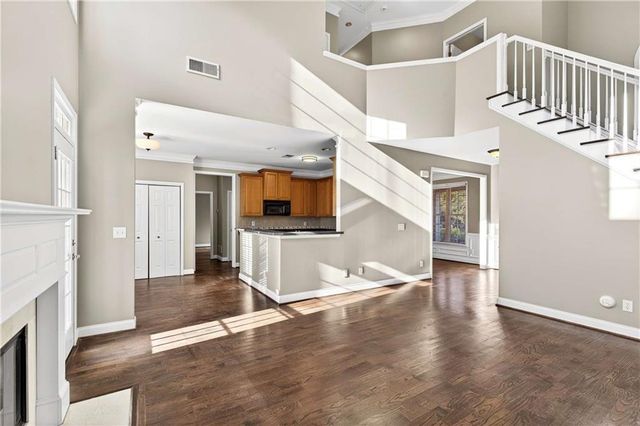 5731 Vinings Retreat SW Way, Mableton, GA 30126