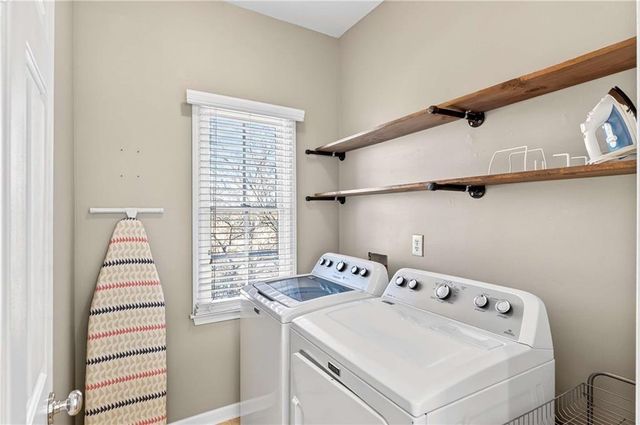 5731 Vinings Retreat SW Way, Mableton, GA 30126