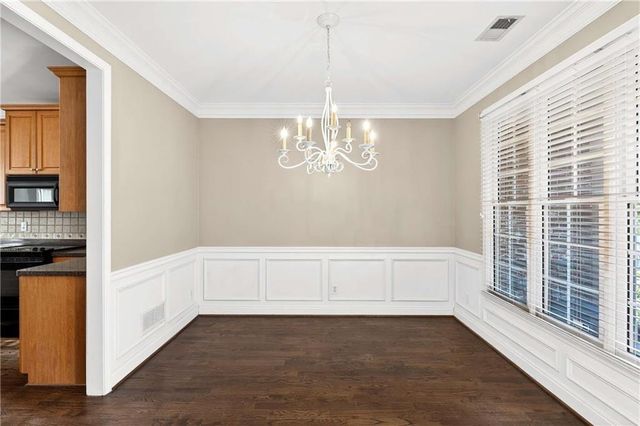 5731 Vinings Retreat SW Way, Mableton, GA 30126