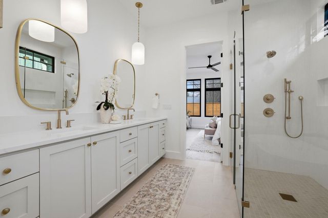 6611 Lexington RD, Austin, TX 78757