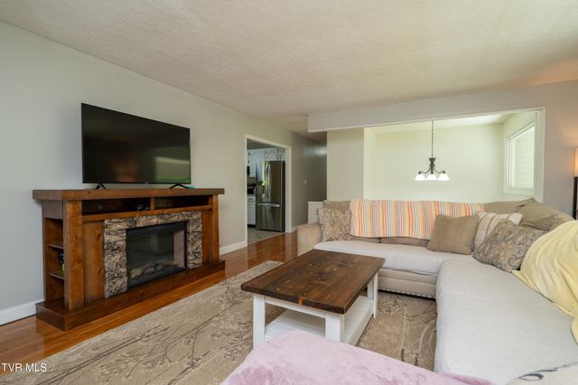 135 Riders Drive, Gate City, VA 24251