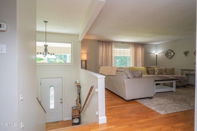 135 Riders Drive, Gate City, VA 24251