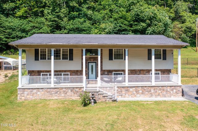 135 Riders Drive, Gate City, VA 24251