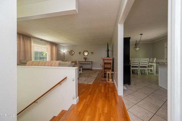 135 Riders Drive, Gate City, VA 24251