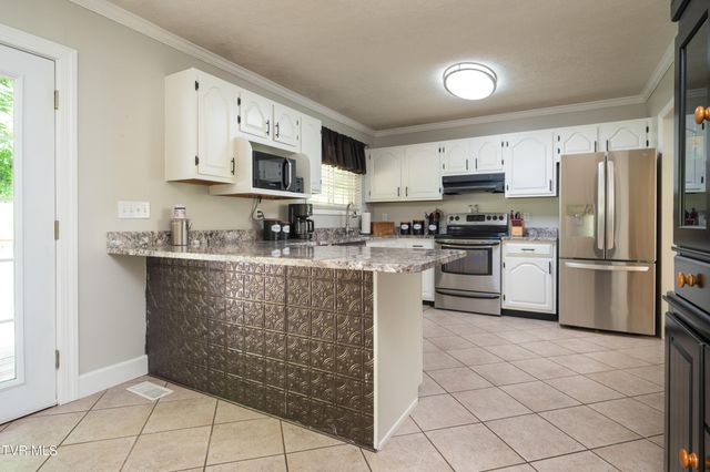 135 Riders Drive, Gate City, VA 24251