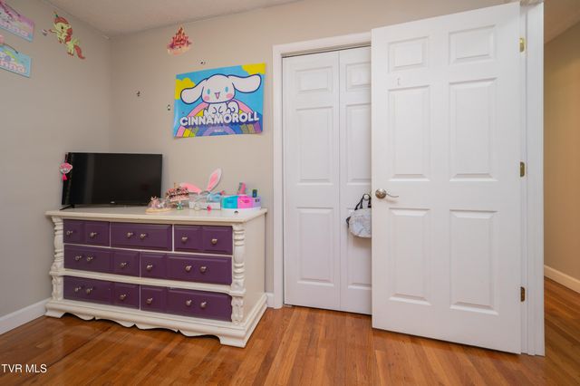 135 Riders Drive, Gate City, VA 24251