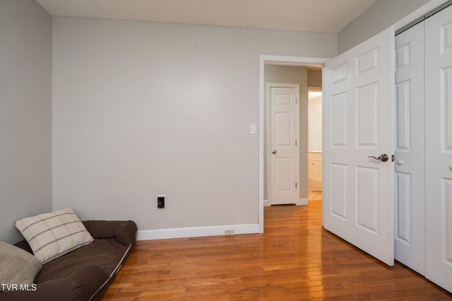135 Riders Drive, Gate City, VA 24251
