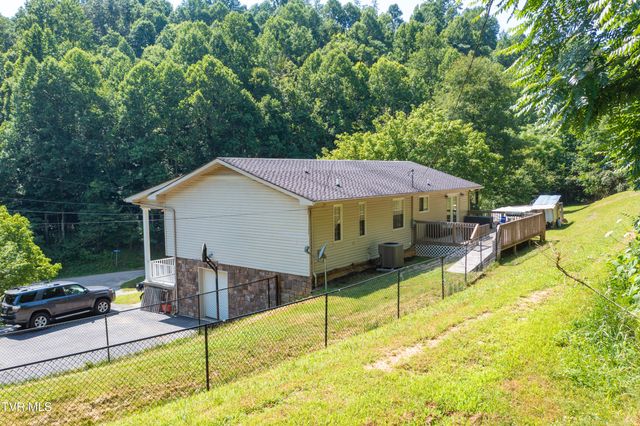 135 Riders Drive, Gate City, VA 24251