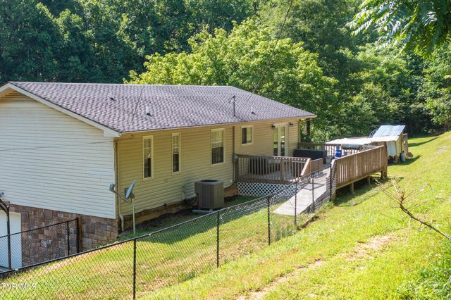 135 Riders Drive, Gate City, VA 24251