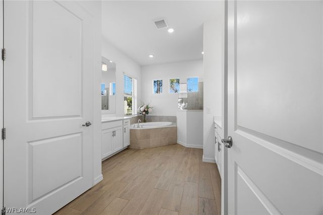 5818 Carnoustie CT, Ave Maria, FL 34142