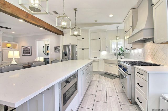 3204 White Lane Dr, Baton Rouge, LA 70816