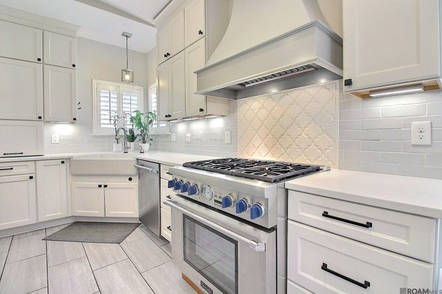 3204 White Lane Dr, Baton Rouge, LA 70816