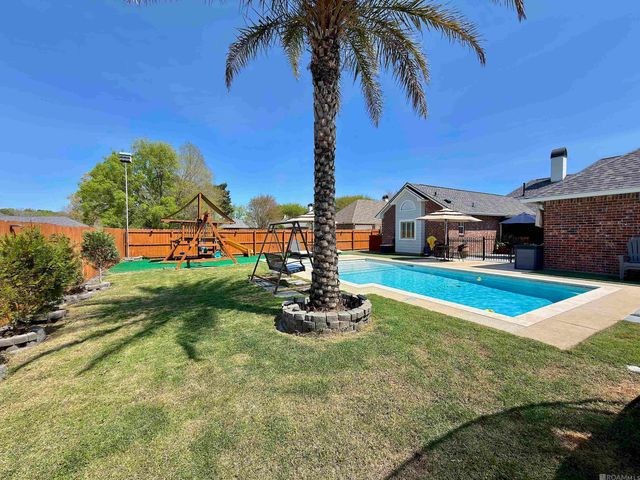 3204 White Lane Dr, Baton Rouge, LA 70816