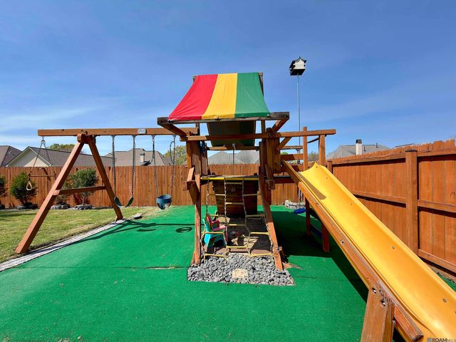 3204 White Lane Dr, Baton Rouge, LA 70816