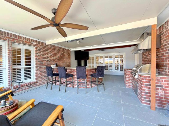 3204 White Lane Dr, Baton Rouge, LA 70816