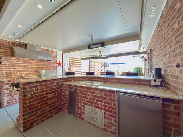 3204 White Lane Dr, Baton Rouge, LA 70816