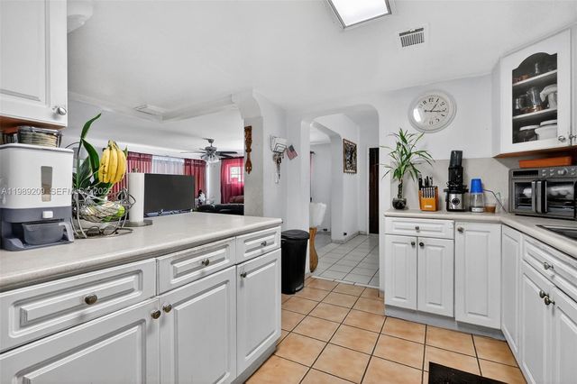 1680 NW 122nd St, North Miami, FL 33167