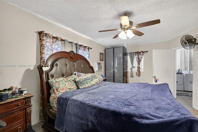 1680 NW 122nd St, North Miami, FL 33167