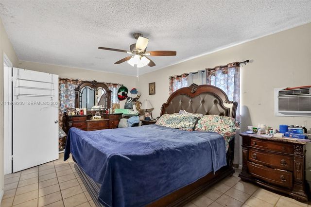 1680 NW 122nd St, North Miami, FL 33167