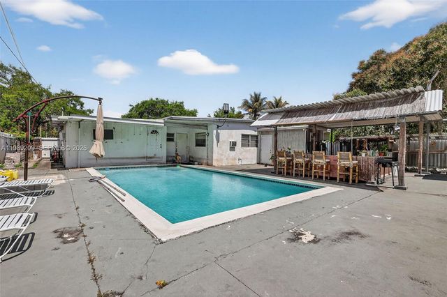 1680 NW 122nd St, North Miami, FL 33167