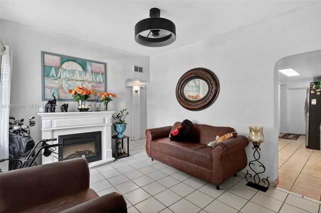 1680 NW 122nd St, North Miami, FL 33167