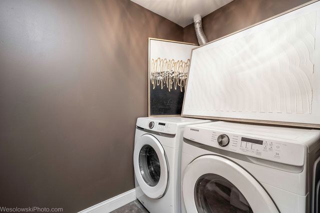 1705 Pavilion Way 208, Park Ridge, IL 60068