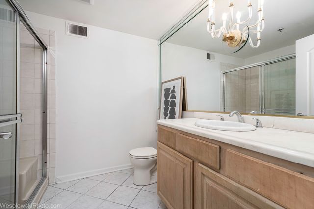 1705 Pavilion Way 208, Park Ridge, IL 60068