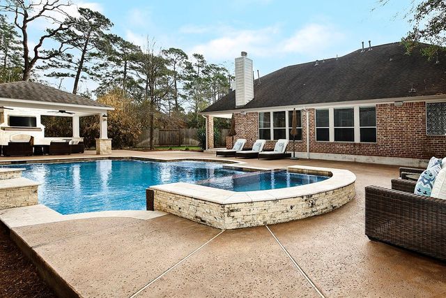 14 Mercutio Court, The Woodlands, TX 77382