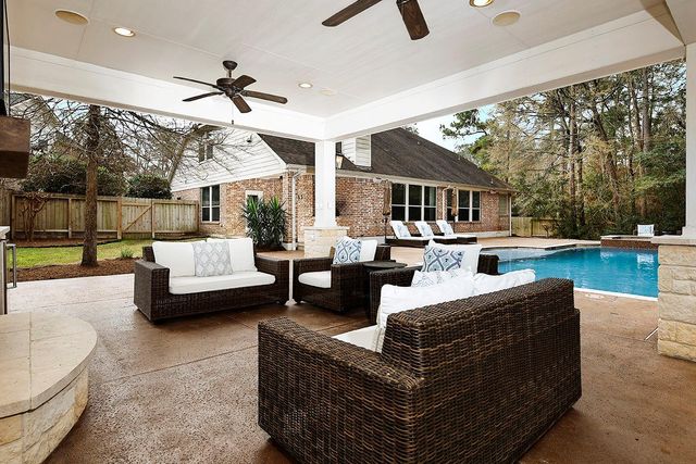 14 Mercutio Court, The Woodlands, TX 77382