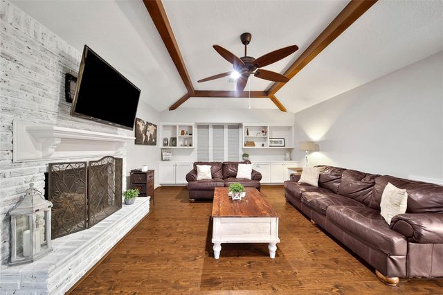 3306 Valley Haven Drive, Houston, TX 77339