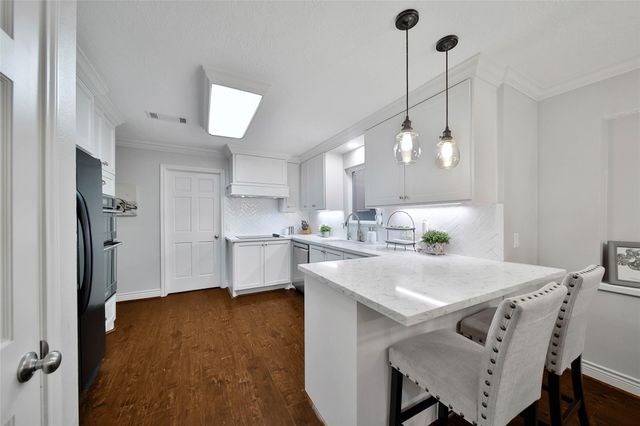 3306 Valley Haven Drive, Houston, TX 77339